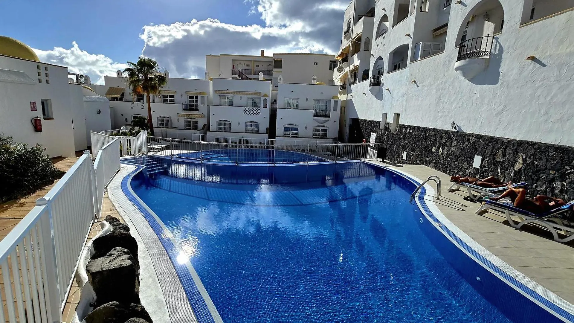 Sunny Duplex With Sea View Of The Scenic Gorge Daire Callao Salvaje