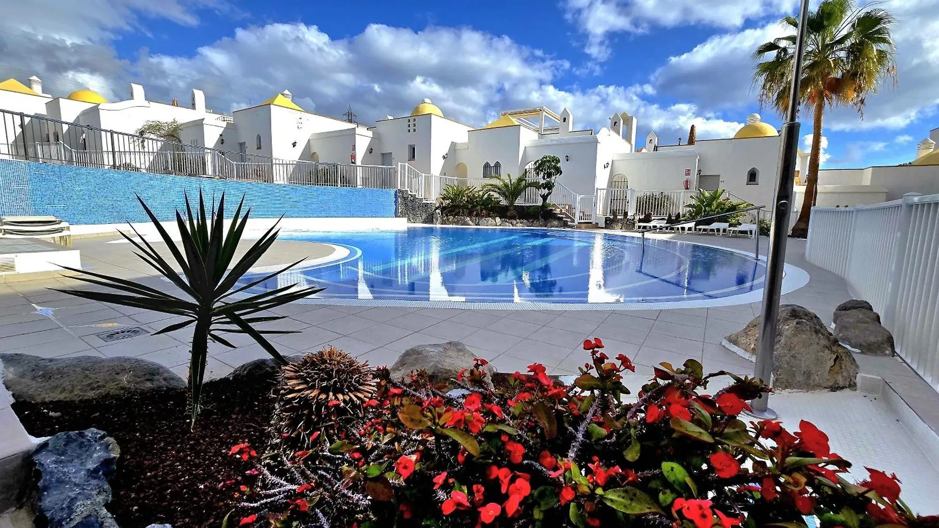 Sunny Duplex With Sea View Of The Scenic Gorge Daire Callao Salvaje